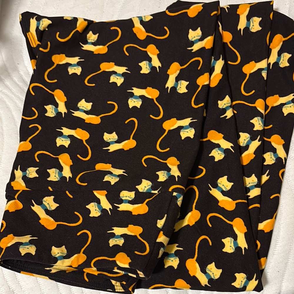 Cat and Mouse Patterned Youth Leggings